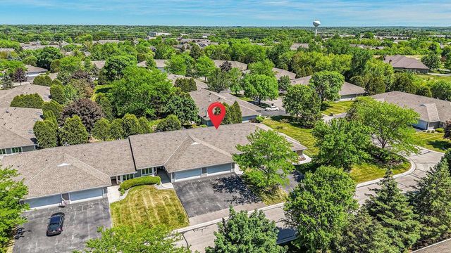 11014 MEQUON SQUARE DRIVE, Mequon, WI 53092
