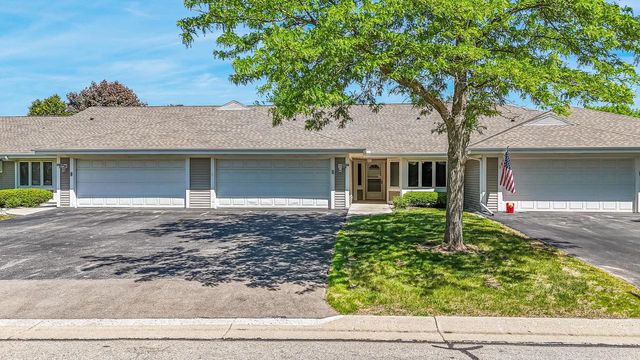 11014 MEQUON SQUARE DRIVE, Mequon, WI 53092