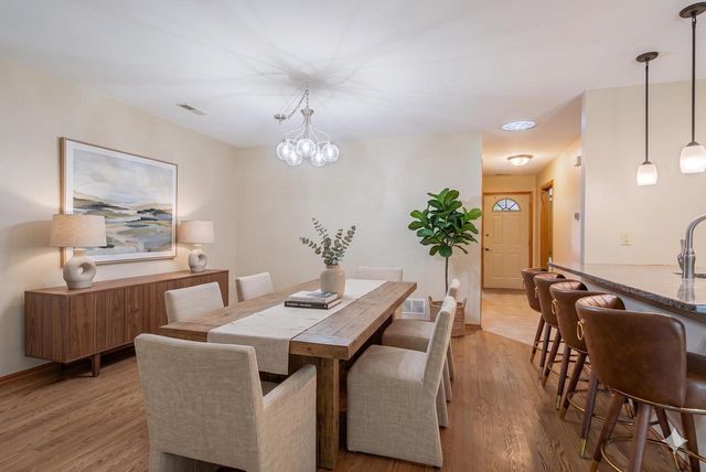 11014 MEQUON SQUARE DRIVE, Mequon, WI 53092