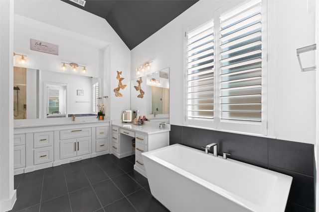 216 Shetland Lane, Northlake, TX 76247