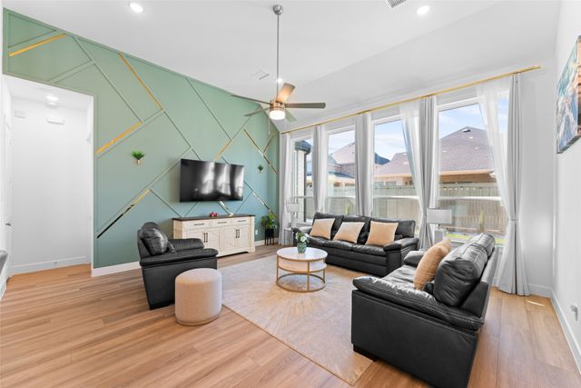 216 Shetland Lane, Northlake, TX 76247