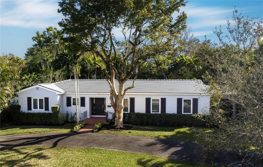 1350 Mendavia Ave, Coral Gables, FL 33146