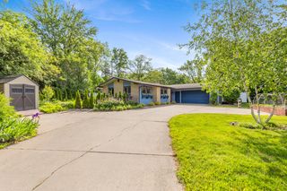 38 E Beltline Avenue Se, Grand Rapids Twp, MI 49506