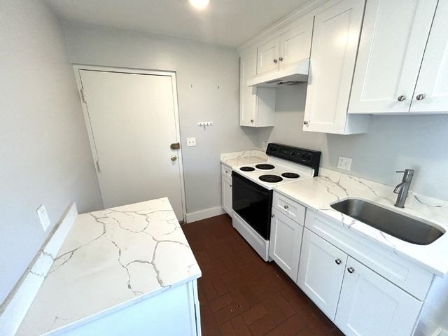 2 Meacham Street 6, Somerville, MA 02145