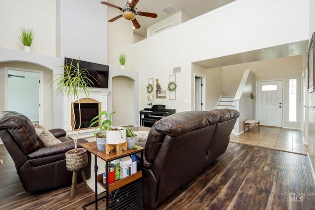 2522 N Snow Hawk, Kuna, ID 83634