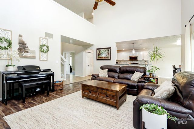 2522 N Snow Hawk, Kuna, ID 83634