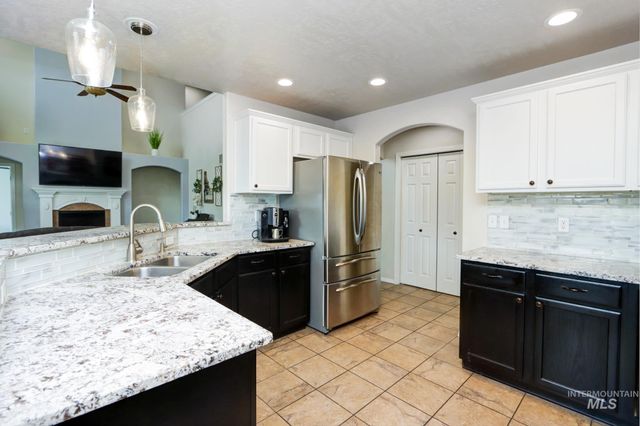 2522 N Snow Hawk, Kuna, ID 83634