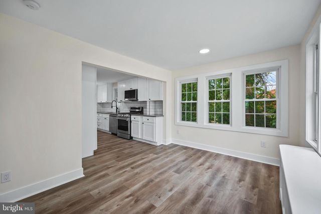 5 MONUMENT AVE, Hamilton, NJ 08619