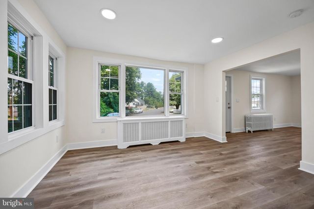 5 MONUMENT AVE, Hamilton, NJ 08619