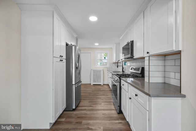 5 MONUMENT AVE, Hamilton, NJ 08619