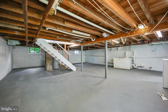 5 MONUMENT AVE, Hamilton, NJ 08619
