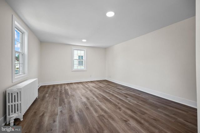 5 MONUMENT AVE, Hamilton, NJ 08619