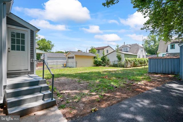 5 MONUMENT AVE, Hamilton, NJ 08619