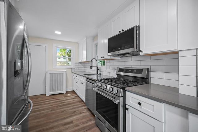 5 MONUMENT AVE, Hamilton, NJ 08619