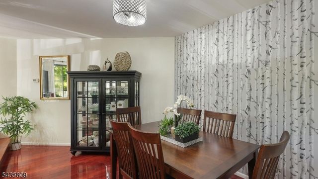 288 Crabtree Ct, Bernards Twp., NJ 07920