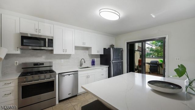 288 Crabtree Ct, Bernards Twp., NJ 07920