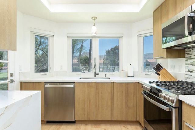 35918 Paseo Circulo E, Cathedral City, CA 92234