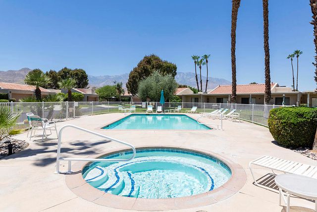 35918 Paseo Circulo E, Cathedral City, CA 92234