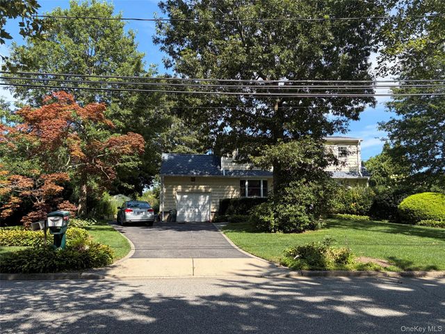 21 Purdy Avenue, East Northport, NY 11731