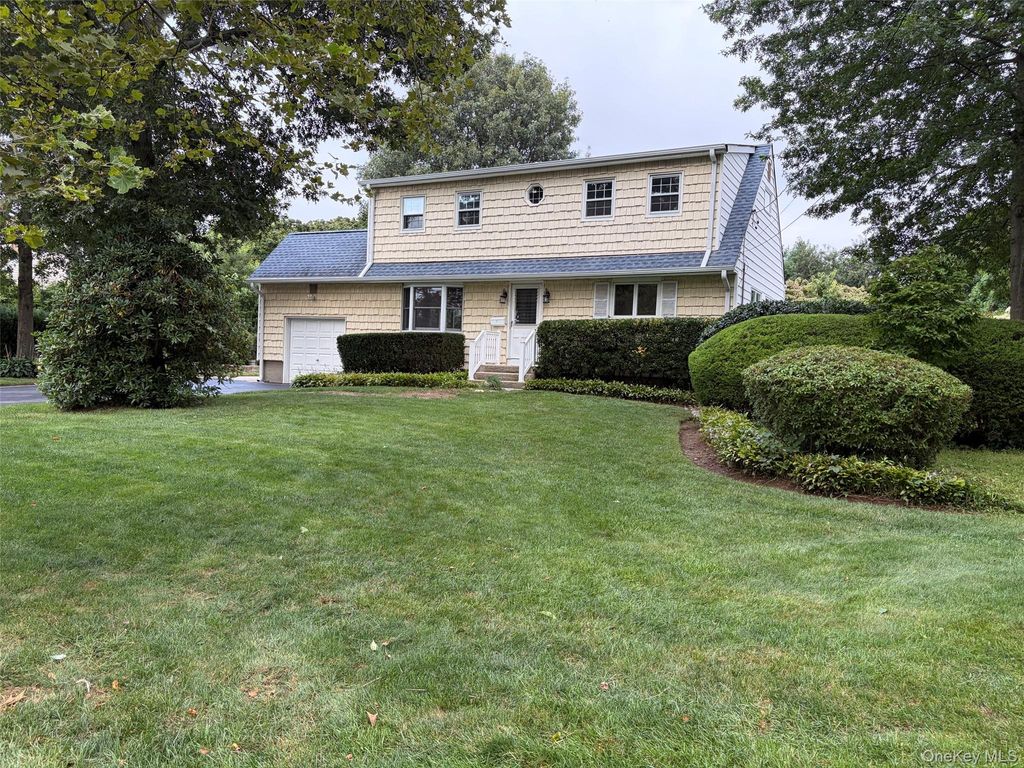21 Purdy Avenue, East Northport, NY 11731 — photo 2