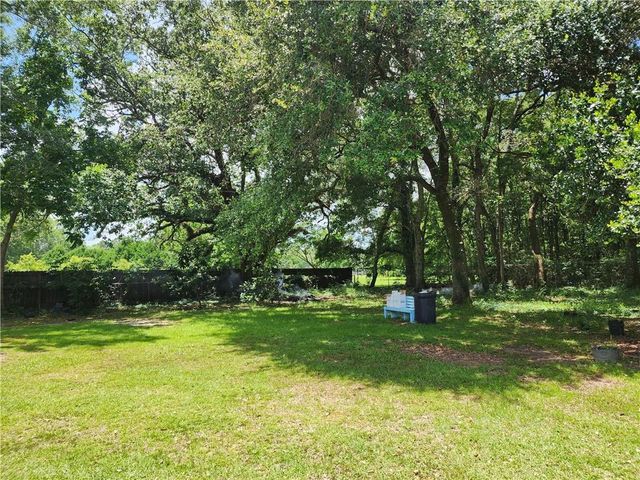 8560 Sadie Court, Grand Bay, AL 36541