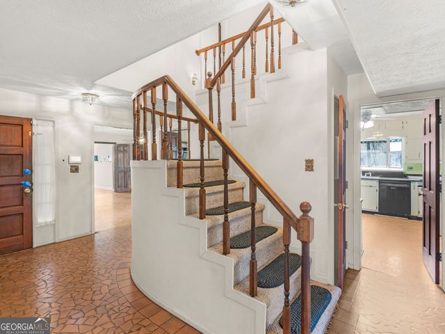 209 Founders Drive, Barnesville, GA 30204