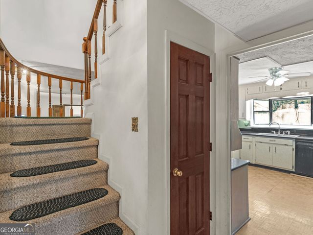 209 Founders Drive, Barnesville, GA 30204