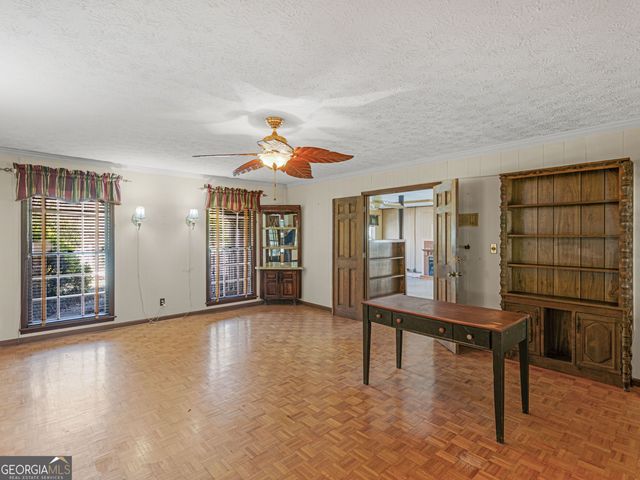 209 Founders Drive, Barnesville, GA 30204