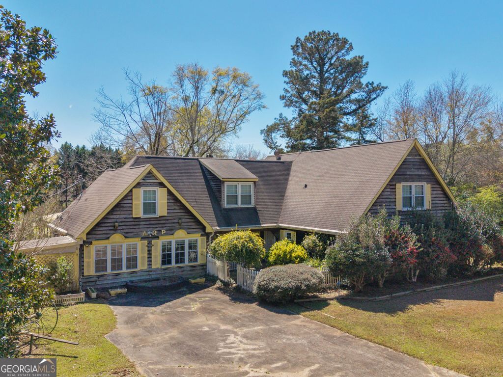 209 Founders Drive, Barnesville, GA 30204