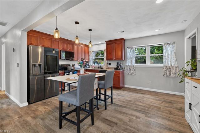 478 Duchess CT, Hampton, VA 23669