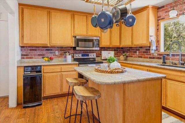 1238 Cedar Street, Ramona, CA 92065