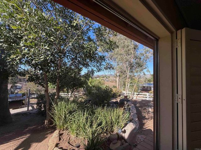 1238 Cedar Street, Ramona, CA 92065