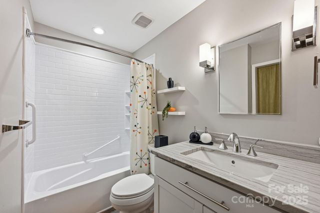 3336 Heathstead Place B, Charlotte, NC 28210