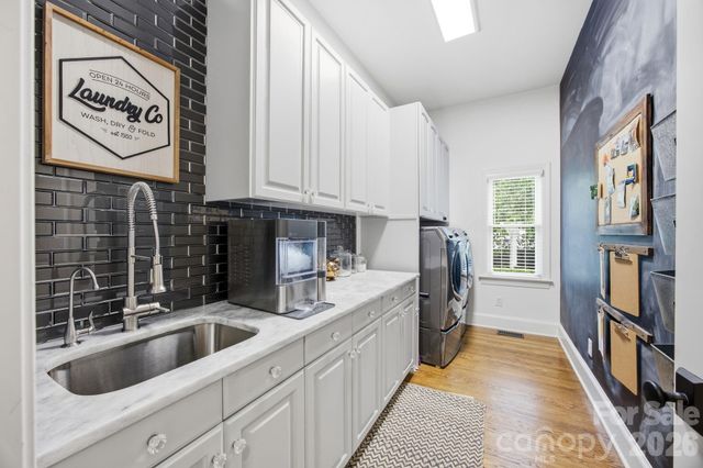 18620 Town Harbour Road, Cornelius, NC 28031