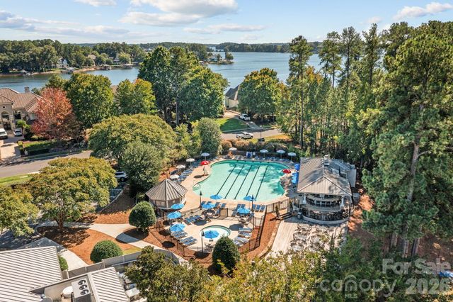 18620 Town Harbour Road, Cornelius, NC 28031