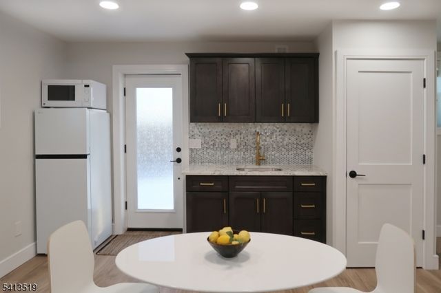 17 Putters Rd, Roxbury Twp., NJ 07876