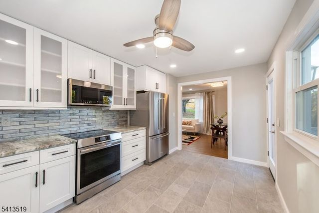 17 Putters Rd, Roxbury Twp., NJ 07876