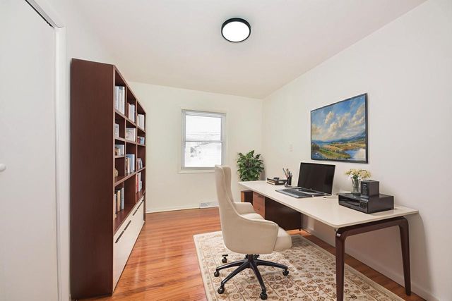 4948 S 15th STREET, Milwaukee, WI 53221