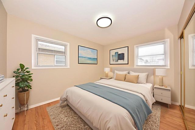 4948 S 15th STREET, Milwaukee, WI 53221