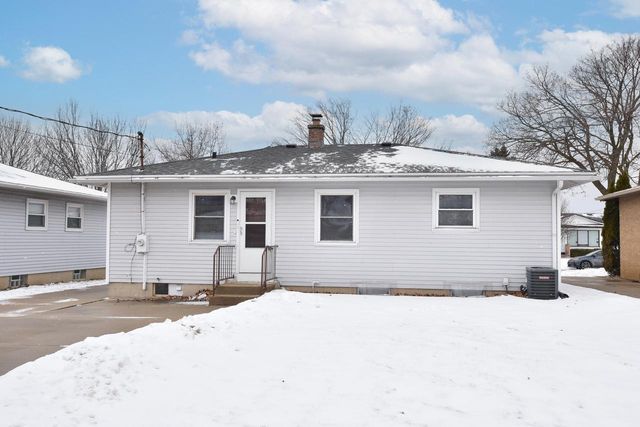 4948 S 15th STREET, Milwaukee, WI 53221