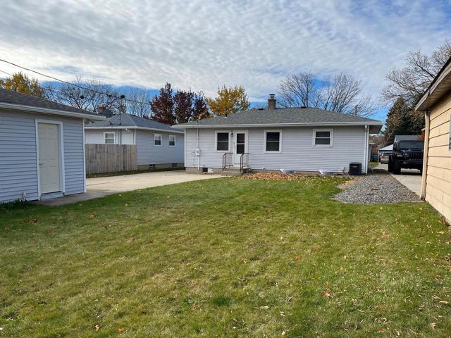 4948 S 15th STREET, Milwaukee, WI 53221