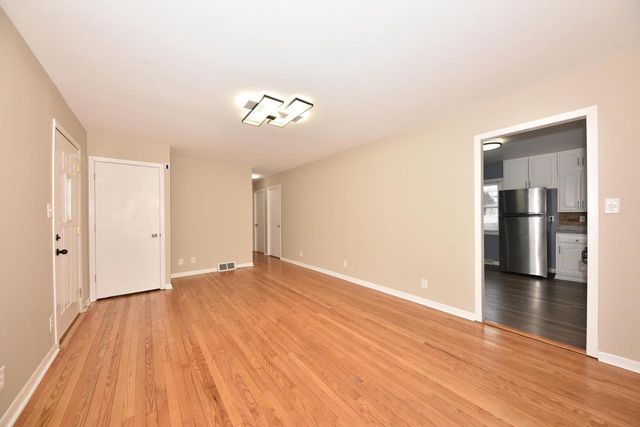 4948 S 15th STREET, Milwaukee, WI 53221