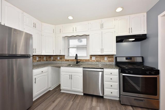 4948 S 15th STREET, Milwaukee, WI 53221