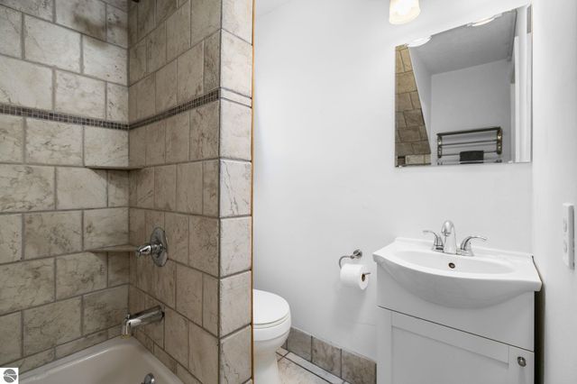 1209 Cass Street, Traverse City, MI 49684