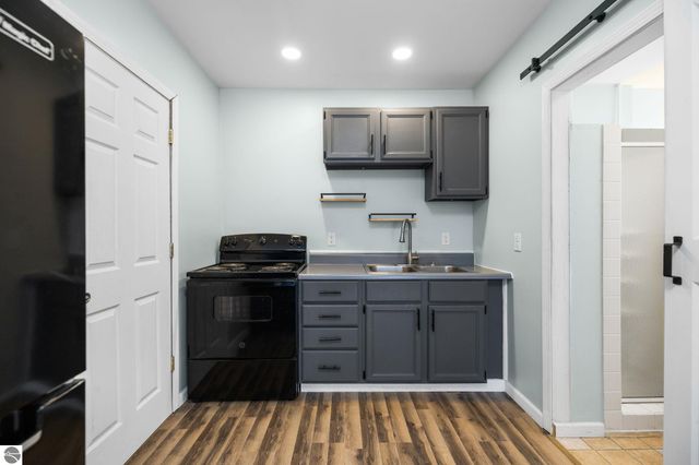 1209 Cass Street, Traverse City, MI 49684