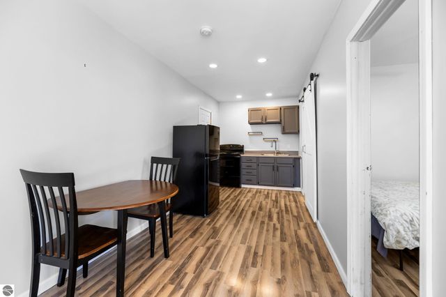 1209 Cass Street, Traverse City, MI 49684