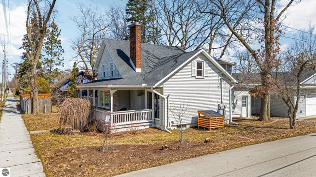 1209 Cass Street, Traverse City, MI 49684