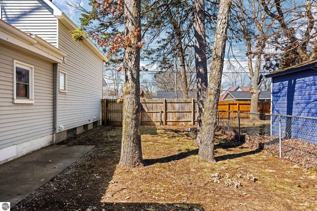 1209 Cass Street, Traverse City, MI 49684