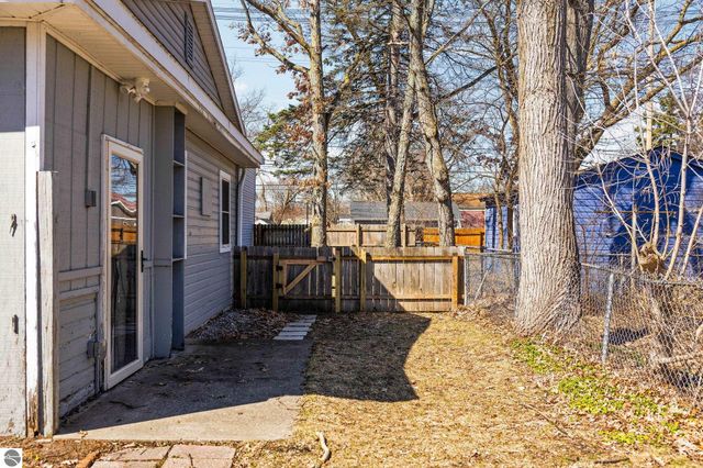 1209 Cass Street, Traverse City, MI 49684