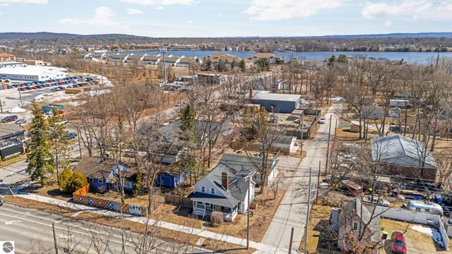 1209 Cass Street, Traverse City, MI 49684